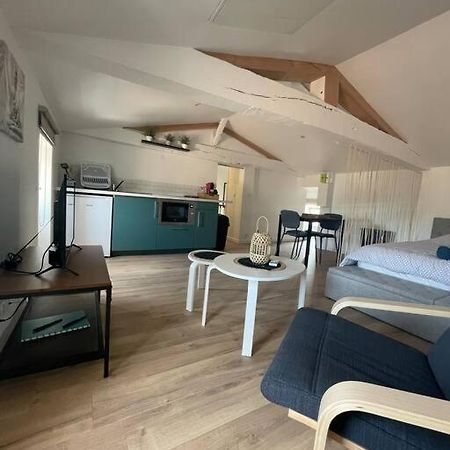 Studio Neuf Lumineux Climatise Blaye Zewnętrze zdjęcie